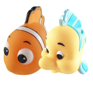 正版 tomy 迪士尼disney 小比目鱼 尼莫 搪胶洗澡戏水喷水玩具