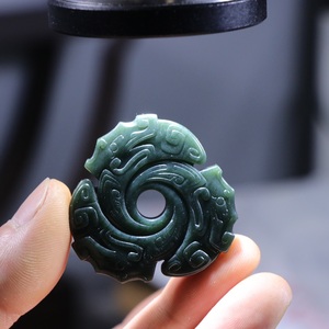 {不便宜谁要}璇玑佩吊坠和田玉三龙环青玉挂件