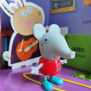 小猪佩奇玩具小象艾米丽小象弟弟埃德蒙男女孩过家家塑料公仔人偶