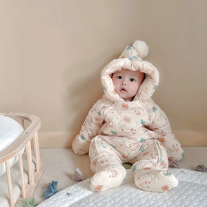 婴儿连体羽绒服宝宝冬季外出抱衣服哈衣羽绒抱抱爬服小童套装保暖