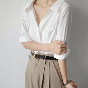 XINER 白色v领衬衫女简约七分袖上衣夏季薄款大领口小个子衬衣