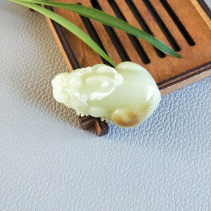 碧玉轩玉器精品岫玉黄白老玉鸡油黄吊坠挂件貔貅手把温润细腻包邮