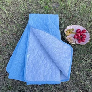 外贸婴儿定制纯棉针织双层夹棉绗缝床单盖毯 儿童小褥子可铺可盖