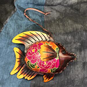 牛皮牡丹鱼挂件