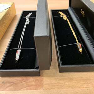 四季出品现货高桥盾undercover uc1a4n02菱形盒子玫瑰项链21ss