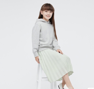 优衣库童装浅绿色百褶半裙 买来仅试穿!颜色和想象不同 ,本来