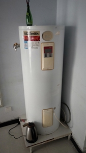 出售艾欧史密斯热水器,大品牌值得信赖,懂得来,超大容量190