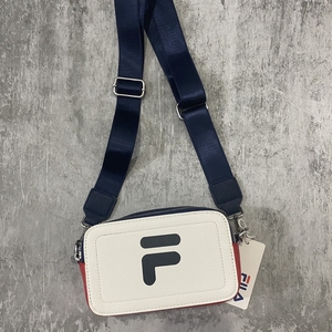 斐乐fila时尚潮牌斜挎包单肩包时尚摩登logo斜跨手机小包