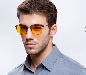 德国品牌，哈啰防蓝光眼镜，款号：EVG1901700