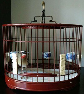 天津名家疤瘌孙大漆靛颏鸟笼一张,天津名家王同义四腿打字方印鸟