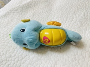 费雪安抚小海马玩具宝宝睡觉神器早教音乐胎教婴儿玩偶新生儿玩具