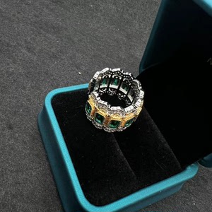 昆西珠宝家买的,开口戒指.全新