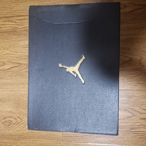 aj1mid白红闪电欧洲限定 鞋盒 全新原盒