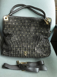 00风高家精品百货铺淘宝包包女手机香风时尚小方包羊头休闲金属单肩