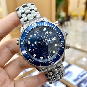 欧米茄老海马300