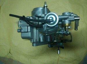 叉车配件 原装尼桑k25化油器 汽油泵叉车原装发动机拆机