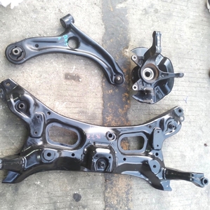 本田飞度 一代 二代 三代 gk5 凌派 下摆臂 羊角轴承