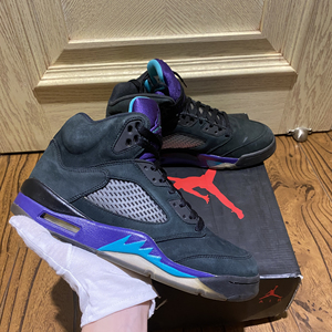 aj5黑紫葡萄(2013)42.5码 9成新 正品保真 如假