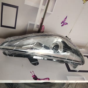 天津一汽骏派a70全新原车大灯0磨损不是拆车件