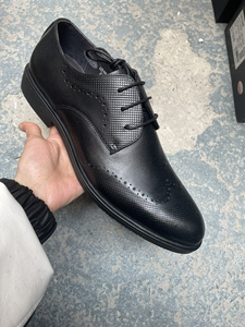 凯撒大帝英伦风男鞋皮鞋,43码一双包邮!