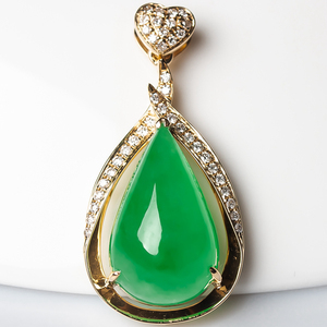 缅甸天然水滴形金镶玉翡翠吊坠水滴18k金镶嵌玉石包边钻石3.08克