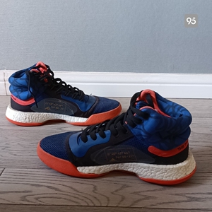 adidas marquee boost沃尔签名篮球鞋,bo