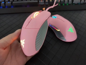 雷蛇巴塞利斯粉晶电脑游戏电竞有线鼠标锐度蛇粉晶色鼠标