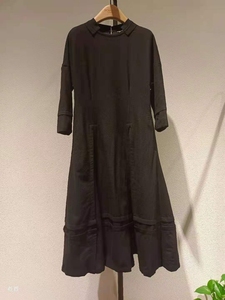 例外羊毛连衣裙，这个全羊毛连衣裙哈，收腰，蝙蝠袖，下半身裙摆