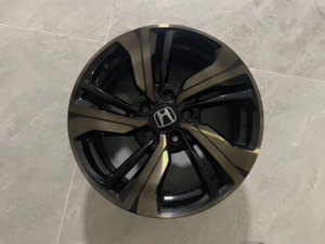 十代思域原车轮毂