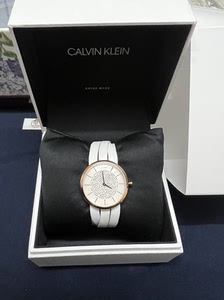 ck 满天星表盘石英手表,全新未撕膜,朋友送的不喜欢,诚心要