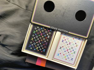 lv louis vuitton黑白三彩扑克牌