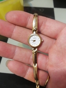 天霸harpo镀金女表一枚 新换的电池,走时精准,表蒙有微划