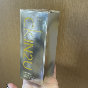 ck凯文克莱ckin2u因为你喜欢你女士香水50ml得物购入