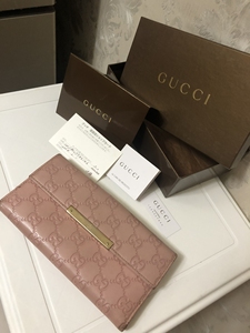 Gucci钱包正品女士长款钱夹樱花粉色卡包古驰