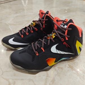 耐克nike詹姆斯11精英 lebron11elite 黑金