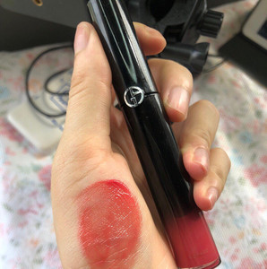 阿玛尼黑管漆光唇釉口红 501 斩男桃花色