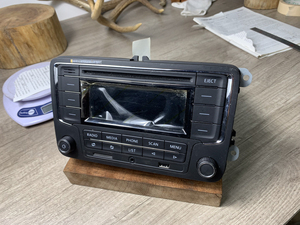 汽车音响主机,德赛西威 3ad 035 185a,新车时换下