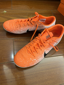 耐克刺客12代足球鞋mg fg42.5码nike