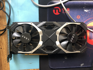 松景rx 5804g独立显卡.成色如图  接口dvl hdl