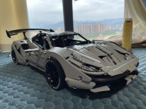 兼容乐高,双鹰法拉利488积木跑车.全车高砖件加宽体拉花!透