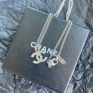 Chanel 银色双c 满钻项链锁骨链 泫雅同款