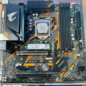 技嘉b360小雕主板