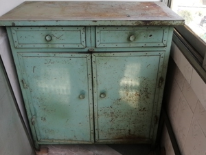 大铁柜子,铁工具柜,长102,宽54,高105