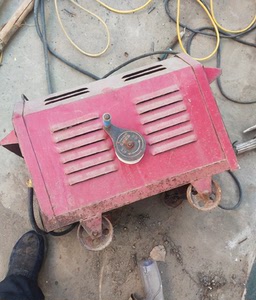 老式纯铜电焊机,4.0焊条随便焊,220v和380双电压,8