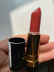 露华浓口红红棕色