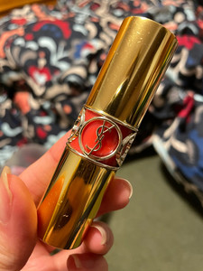 ysl圣罗兰圆管口红 62号色斩男色 最火的 带珠光