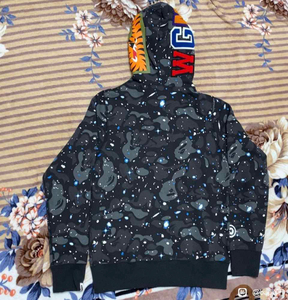 bape18ss星空外套99新 l码洗过一次 买来自穿过几