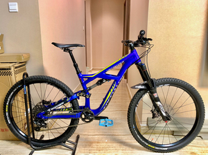 美国闪电enduro软尾山地车