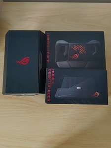 华硕rog一代整套18年年底买的.包含(手机双屏控制器
