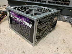 航嘉super600n额定500w金牌电源成色好二手电脑台式